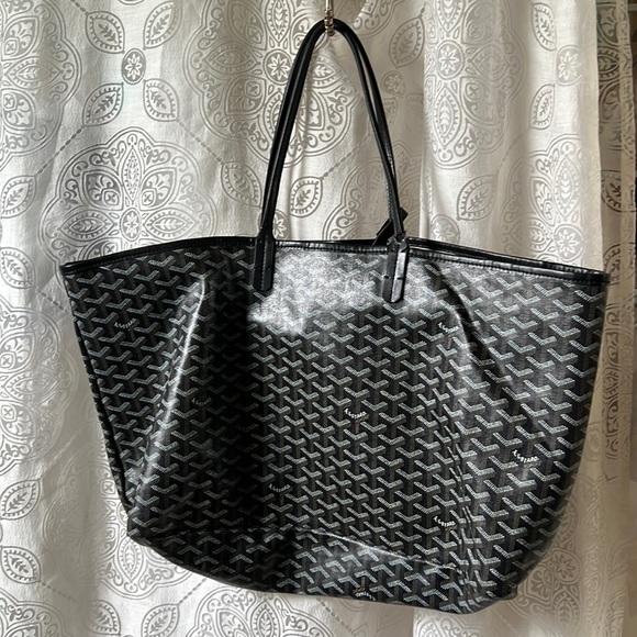 Black Large tote - Picture 1 of 4